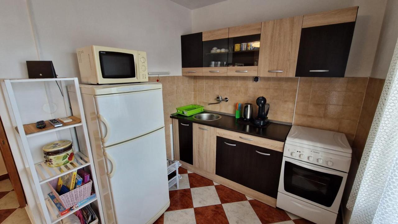 Apartments With A Parking Space Mavarstica, Ciovo - 12435 Trogir Buitenkant foto
